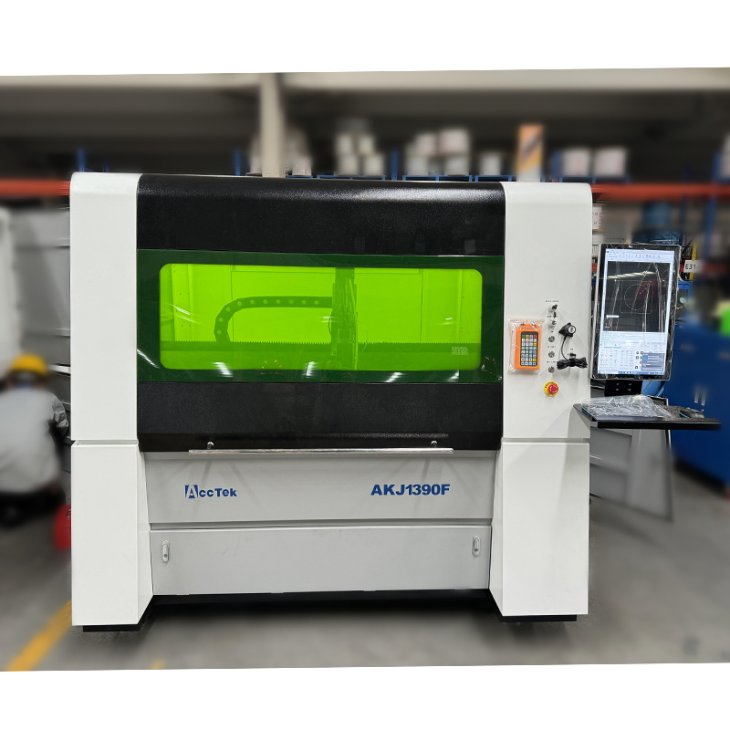 Industrial Laser Metal Cutting Machine - JINAN CNC Industry Equipment Raycus Small