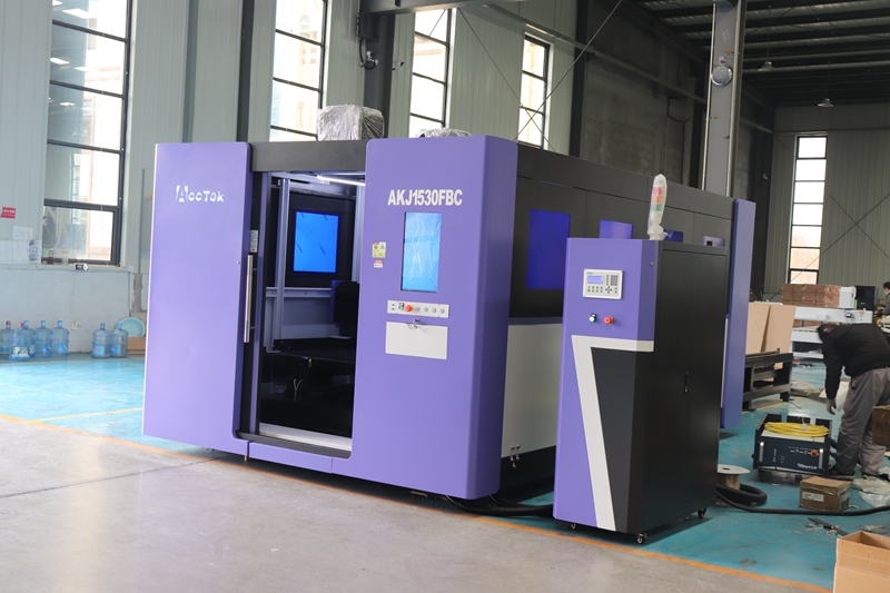 Industrial 3015 6000 watt Fibe - Industrial Laser Metal Cutting Machine ulasan dan harga